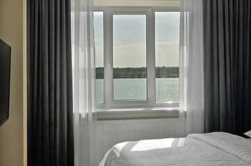 Фото номера Люкс с 3 спальнями Гостевой дом Brestinlove: Villa Lake г. Брест 9