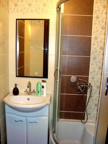 Фото номера Апартаменты с 2 спальнями Апартаменты Center Apartment at Khalturina г. Брест 18