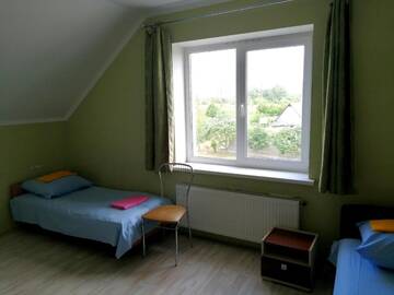 Фото номера Трехместный номер Гостевой дом Cottage at Utrennyaya Street г. Брест 4