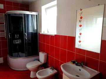 Фото номера Дом с 4 спальнями Гостевой дом Cottage at Utrennyaya Street г. Брест 10