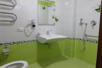Фото номера Двухместный номер с 2 отдельными кроватями Отель Hotel Byg г. Брест 8