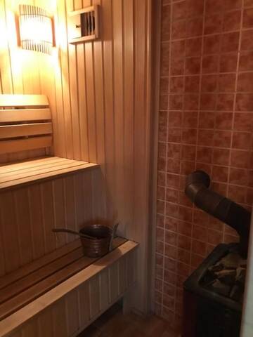 Фото номера Семейный номер с сауной Гостевой дом Gostevoi Domik na Yantarnoy г. Брест 79