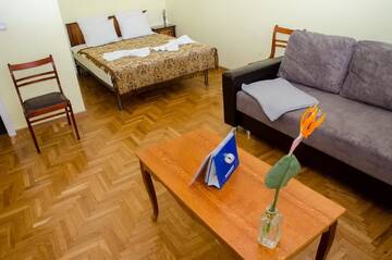 Фото Апартаменты Apartament na Adamkovskoy г. Брест 4