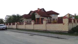 Фото Гостевой дом U Viktora Guest House г. Брест